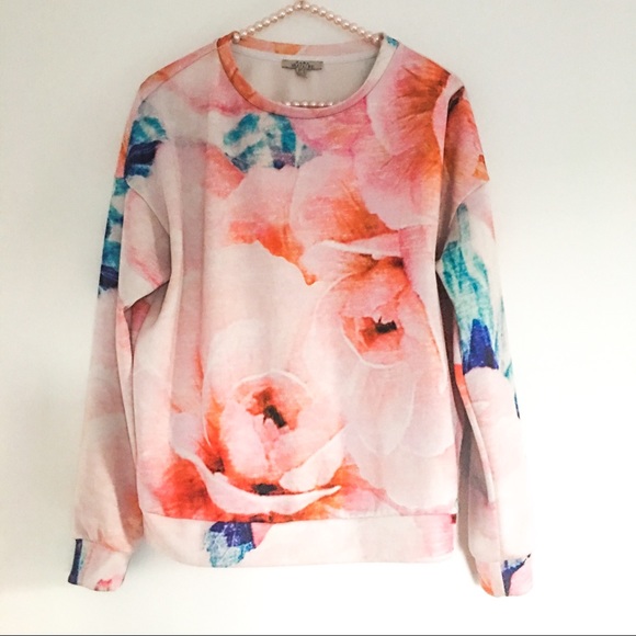 Zara Tops - {ZARA} Floral Long Sleeve Sweatshirt Style Top S